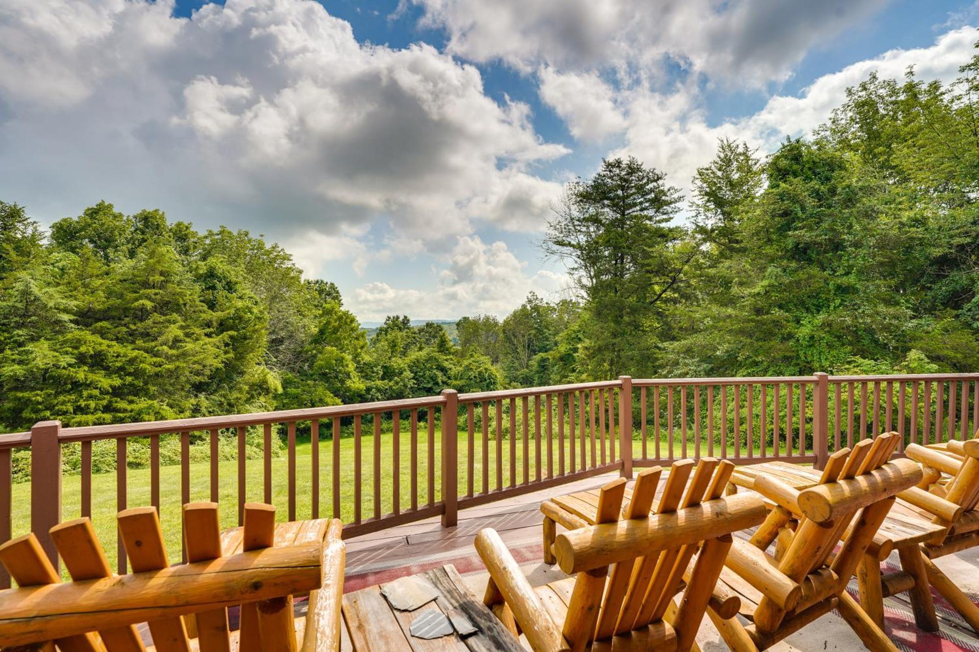 Luxury Log Cabin With Ev Charger And Mtn Views! Blairstown Exteriör bild