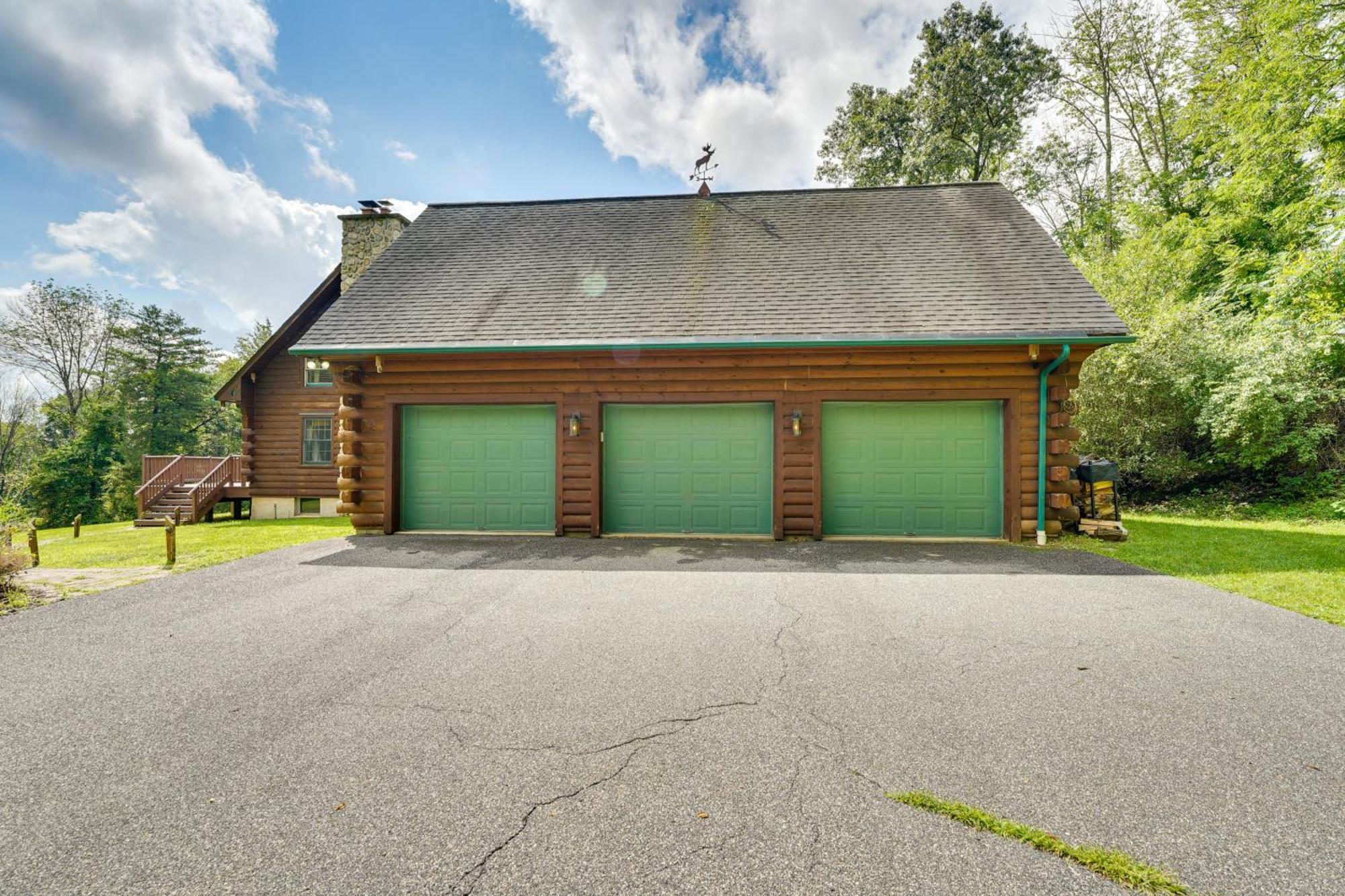 Luxury Log Cabin With Ev Charger And Mtn Views! Blairstown Exteriör bild